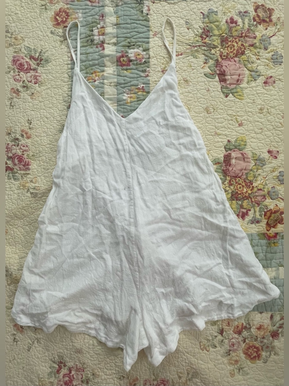 White Sleeveless V-Neck Linen Romper